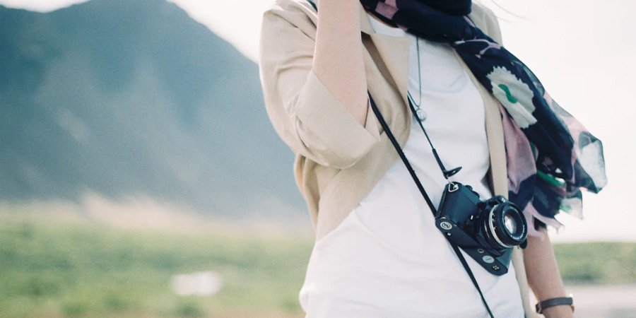 scarf camera